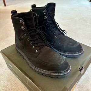 Men's Timberland Black, Nubuck Moc-Toe Boots, Size 8
